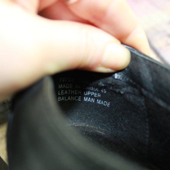 Clarks Black Leather Side Zip Low Ankle Heeled Booties Size 10 M - Picture 7 of 9